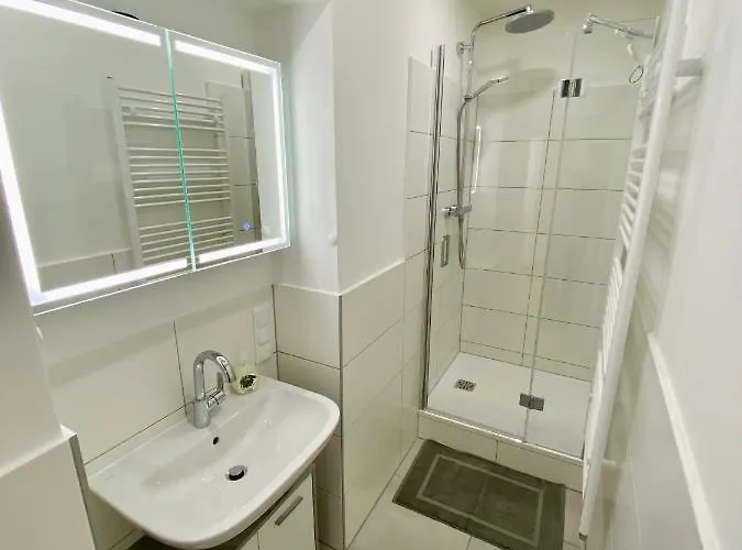 Katrin Im Zentrum باد اسشي